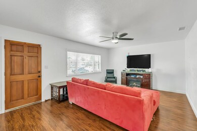 7718 Laurie Way, Sacramento, CA 95832 - photo 4