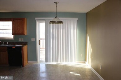 15297 Camden Dr, Greencastle, PA 17225 - photo 3