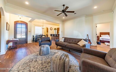 Living Room 4