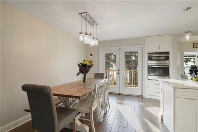 Dinning area in kitchen