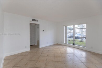 4415 Treehouse Ln unit 23C, Tamarac, FL 33319 - photo 4