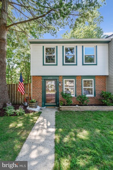 8340 Wind Fall Rd, Springfield, VA 22153 - photo 2