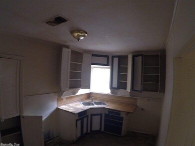 916 Guam St, Wake Village, TX 75501 - photo 7