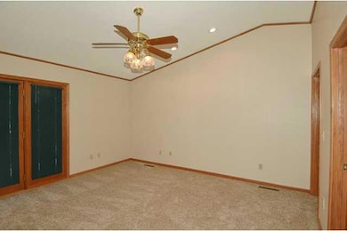 4813 Cedar Dr unit 62, West Des Moines, IA 50266 - photo 6