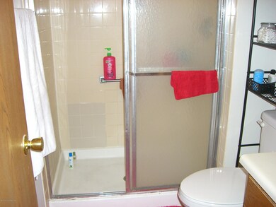3-B Mill rd-walk in shower
