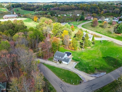 819 Courtview Dr SW unit 81, Carrollton, OH 44615 - photo 3