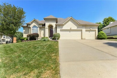 5123 SW Surf Scooter St, Lees Summit, MO 64082 - photo 3