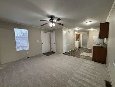 43645 W Morgan Ct unit 210, Harrison Township, MI 48045 - photo 2