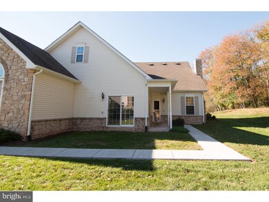 2034 Rose Dr, Pennsburg, PA 18073 - photo 3