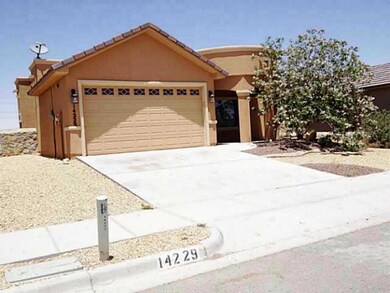 14229 Desert Sky Dr, Horizon City, TX 79928 - photo 2