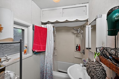 8478 E Michigan Ave, Galesburg, MI 49053 - photo 3