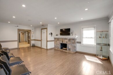 2228 Crenshaw Blvd, Los Angeles, CA 90016 - photo 3