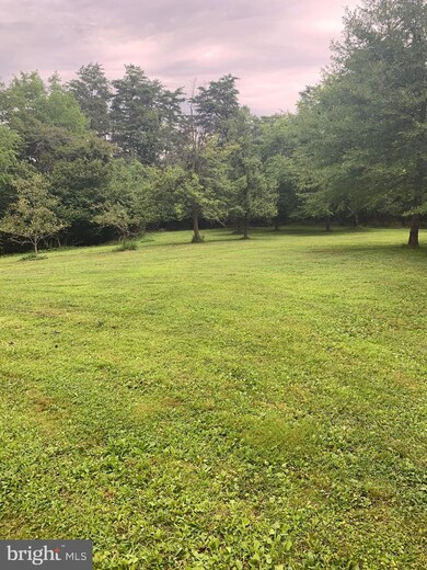 105 Henry O Michael Rd, Berkeley Springs, WV 25411 - photo 4