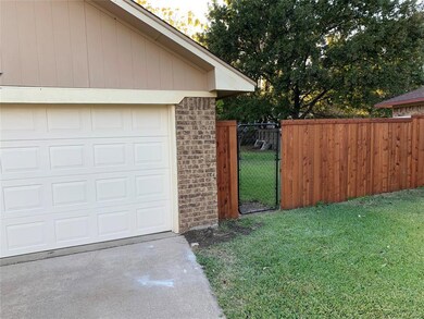 2937 Panhandle Dr, Grapevine, TX 76051 - photo 3