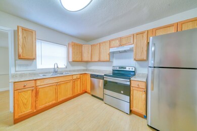 4425 Ish Brant Rd W, Jacksonville, FL 32210 - photo 5