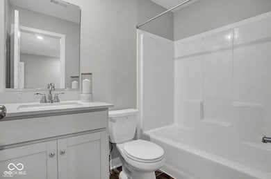 7489 Marin Pkwy, Cumberland, IN 46229 - photo 6