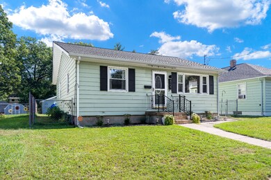 824 Spring Ave , Grand Rapids, MI 49503