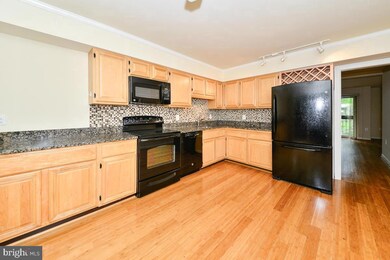 11187 Saffold Way, Reston, VA 20190 - photo 6