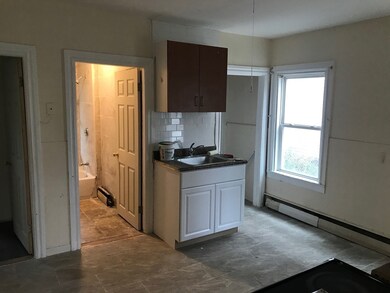 122 Canterbury St, Worcester, MA 01603 - photo 3