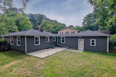 2306 Benton Ave, Kalamazoo, MI 49008 - photo 6