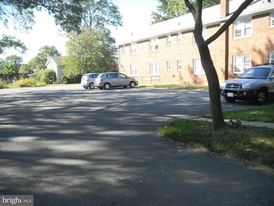 704 Laurel Ave unit 2, Laurel, MD 20707 - photo 3