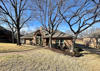 805 Mayfair Hill Ct, Bedford, TX 76021 - photo 2