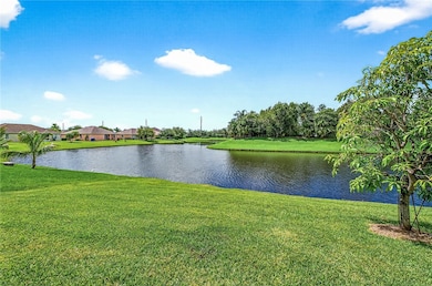 1257 Scarlet Oak Cir, Vero Beach, FL 32966 - photo 4