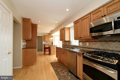 4922 Bushey Rd, Sykesville, MD 21784 - photo 2