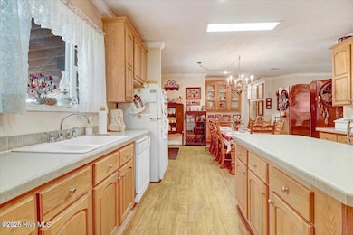 189 Budd Fields kitchen