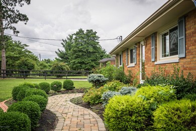 9304 Cedar Creek Rd, Louisville, KY 40228 - photo 2