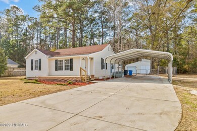 249 Lakewood Dr, Jacksonville, NC 28546 - photo 4