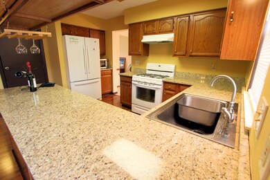 Kitchen, dinette view