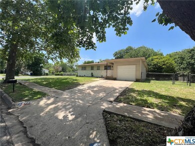 208 Easy St, Copperas Cove, TX 76522 - photo 2