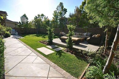 â€¢ Extra Large Lot per Assessor approximately 6,6