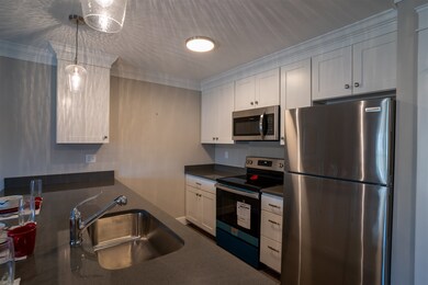 10 4th St unit 403, Dover, NH 03820 - photo 3