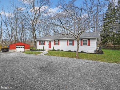 741 Marshall Rd, Glenmoore, PA 19343 - photo 2