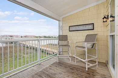 126 W 2nd St, Folly Beach, SC 29439 - photo 5