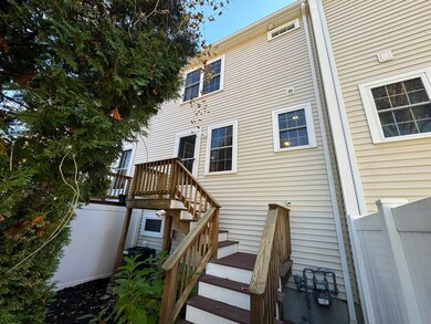 61 Boxberry Ln, Rockland, MA 02370 - photo 3