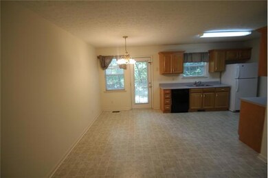 81 Fox Creek Ct, Manchester, TN 37355 - photo 4