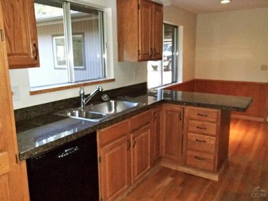 1810 NE 13th St, Bend, OR 97701 - photo 4