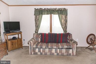 215 Laurel Run Dr, Quakertown, PA 18951 - photo 5