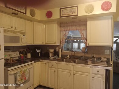 20181 SW Rainbow Lakes Blvd, Dunnellon, FL 34431 - photo 6