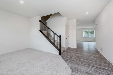 333 Langeland St, Oregon, WI 53575 - photo 3