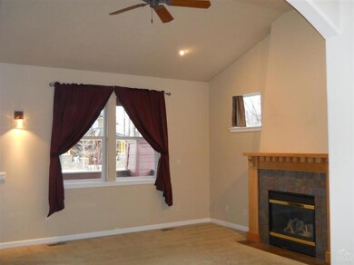 1525 NW Jackpine Ave, Redmond, OR 97756 - photo 3