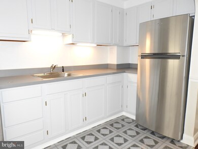 3221 Pelham Ave, Baltimore, MD 21213 - photo 7