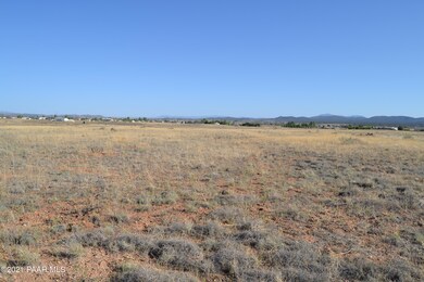 1825 W Big Sky Ranch Rd, Paulden, AZ 86334 - photo 7