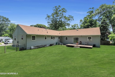 192 Pinecrest Rd, Oakhurst, NJ 07755 - photo 7