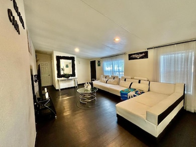 1717 Ronald Reagan Pkwy, Davenport, FL 33896 - photo 3