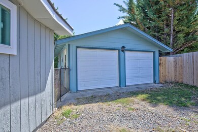 1981 Regina Way, Grants Pass, OR 97527 - photo 3