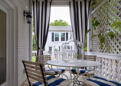 1528 Marshall St, Houston, TX 77006 - photo 2